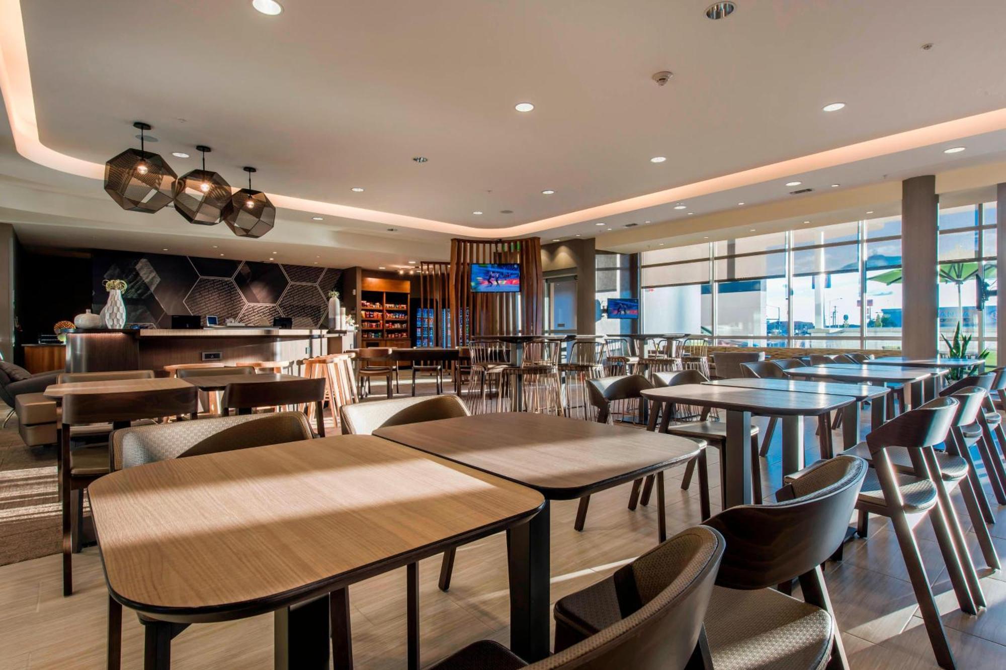 Springhill By Marriott 3*