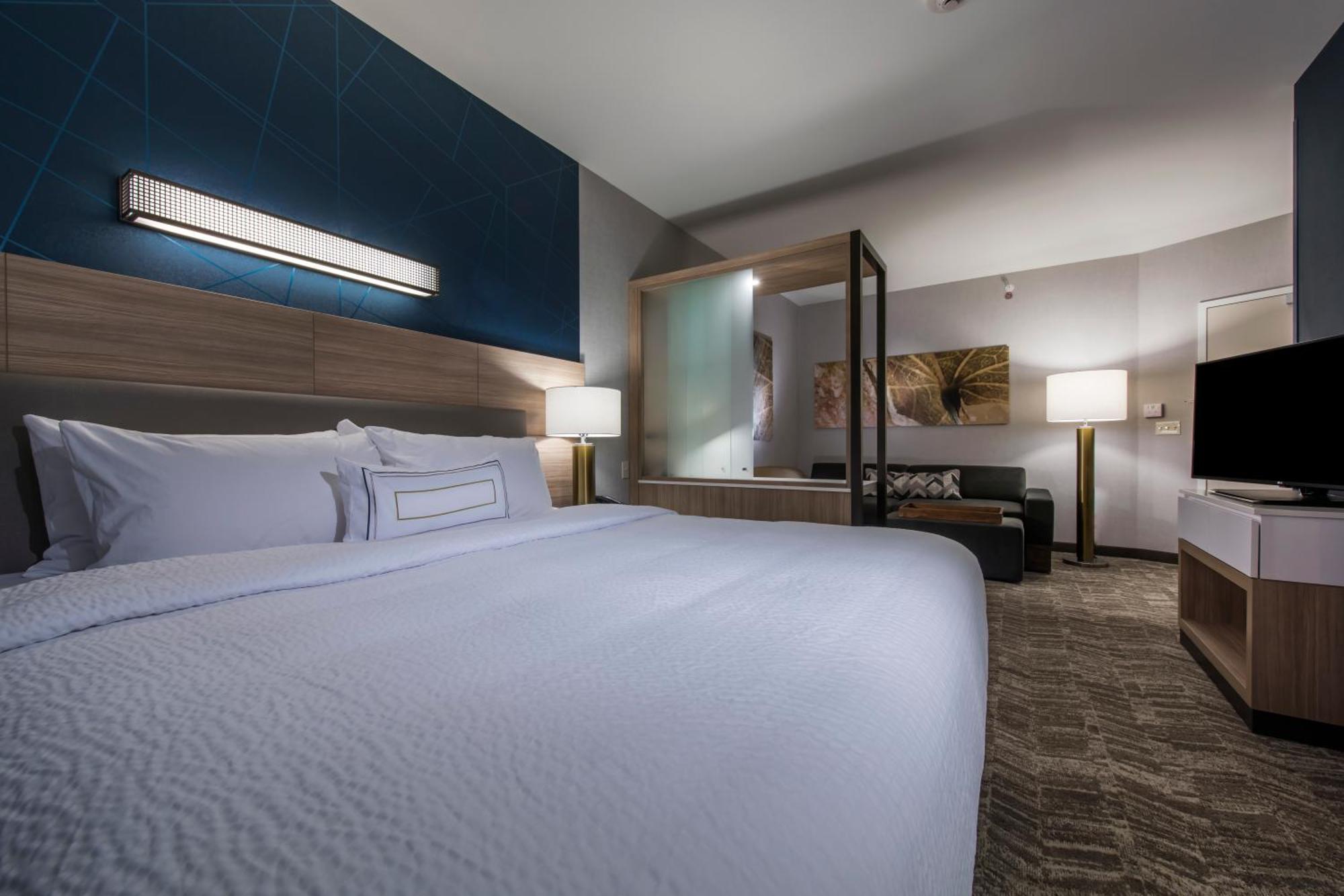 Springhill By Marriott Hotel 3*