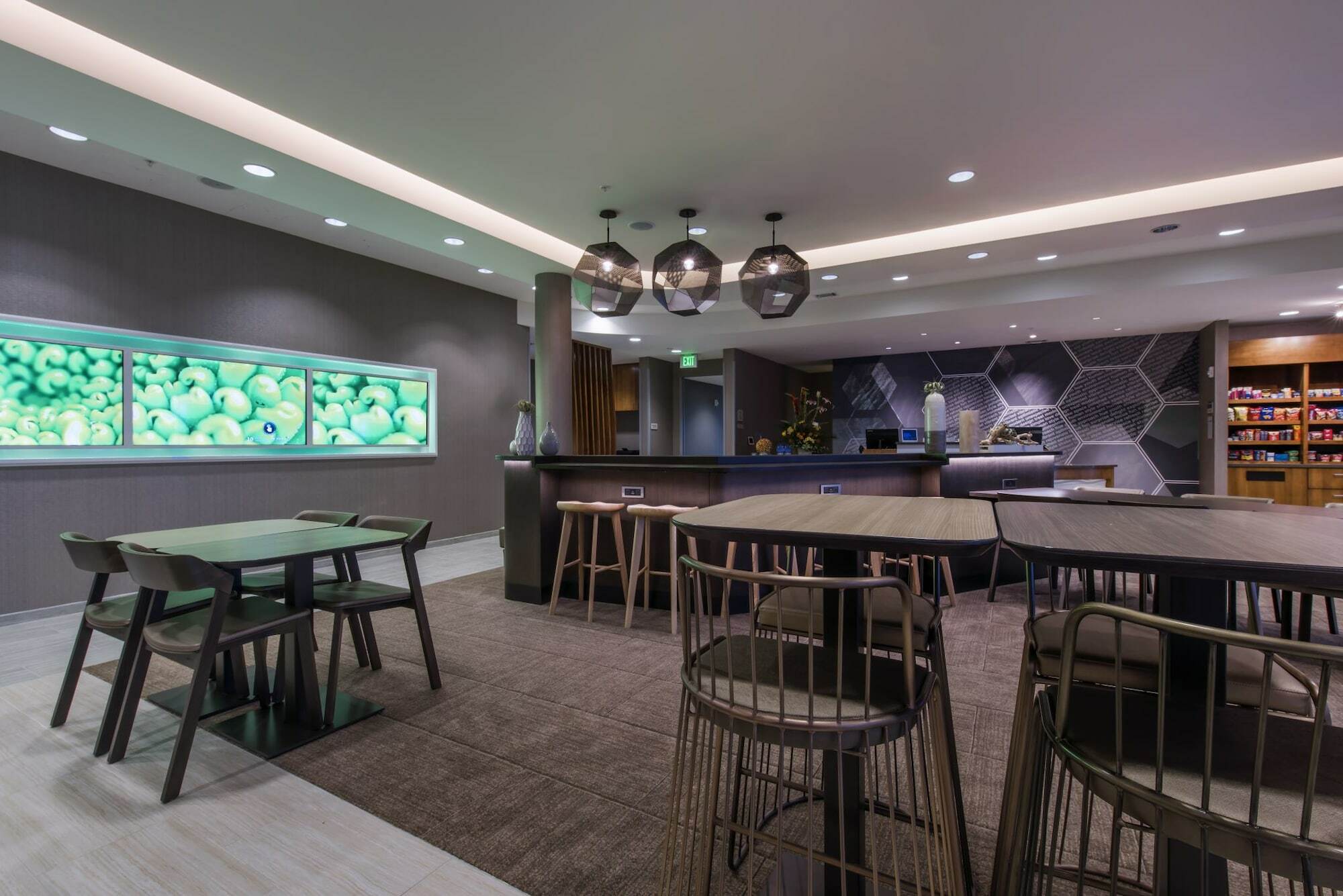 Hotel Springhill By Marriott 3*